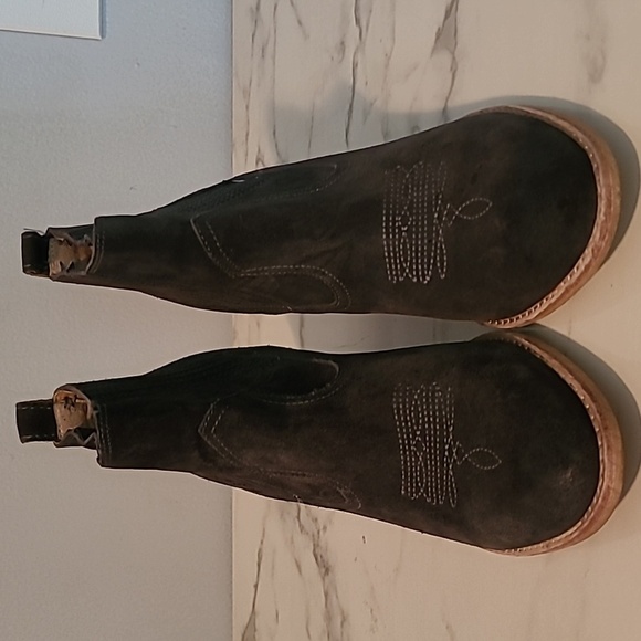 Dolce Vita Jones Dark Gray Suede Leather Chelsea Western Ankle Booties Wmn 9.5 - Picture 10 of 16